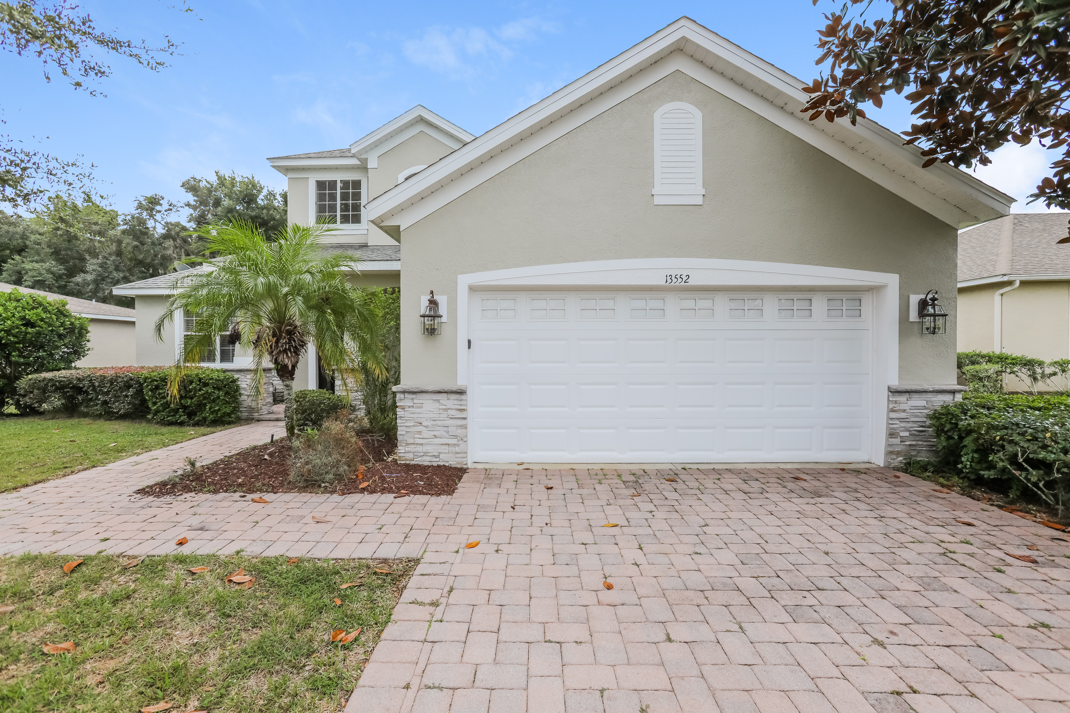 13552 Biscayne Grove Ln Grand Island, FL 32735